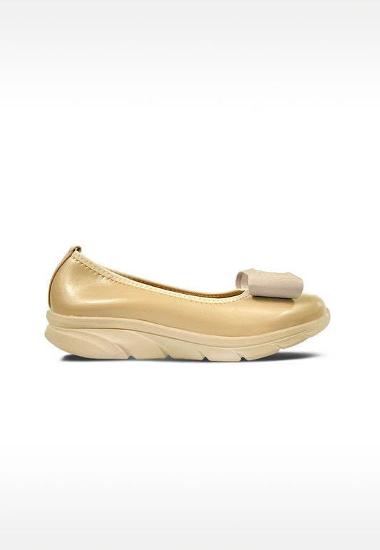 Bow Accent Wide Round Toe Soft Sole Platform Wedge